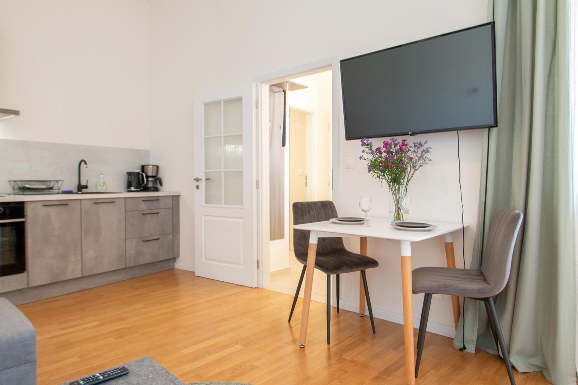 Stepanska Cr Apartments Прага Екстер'єр фото