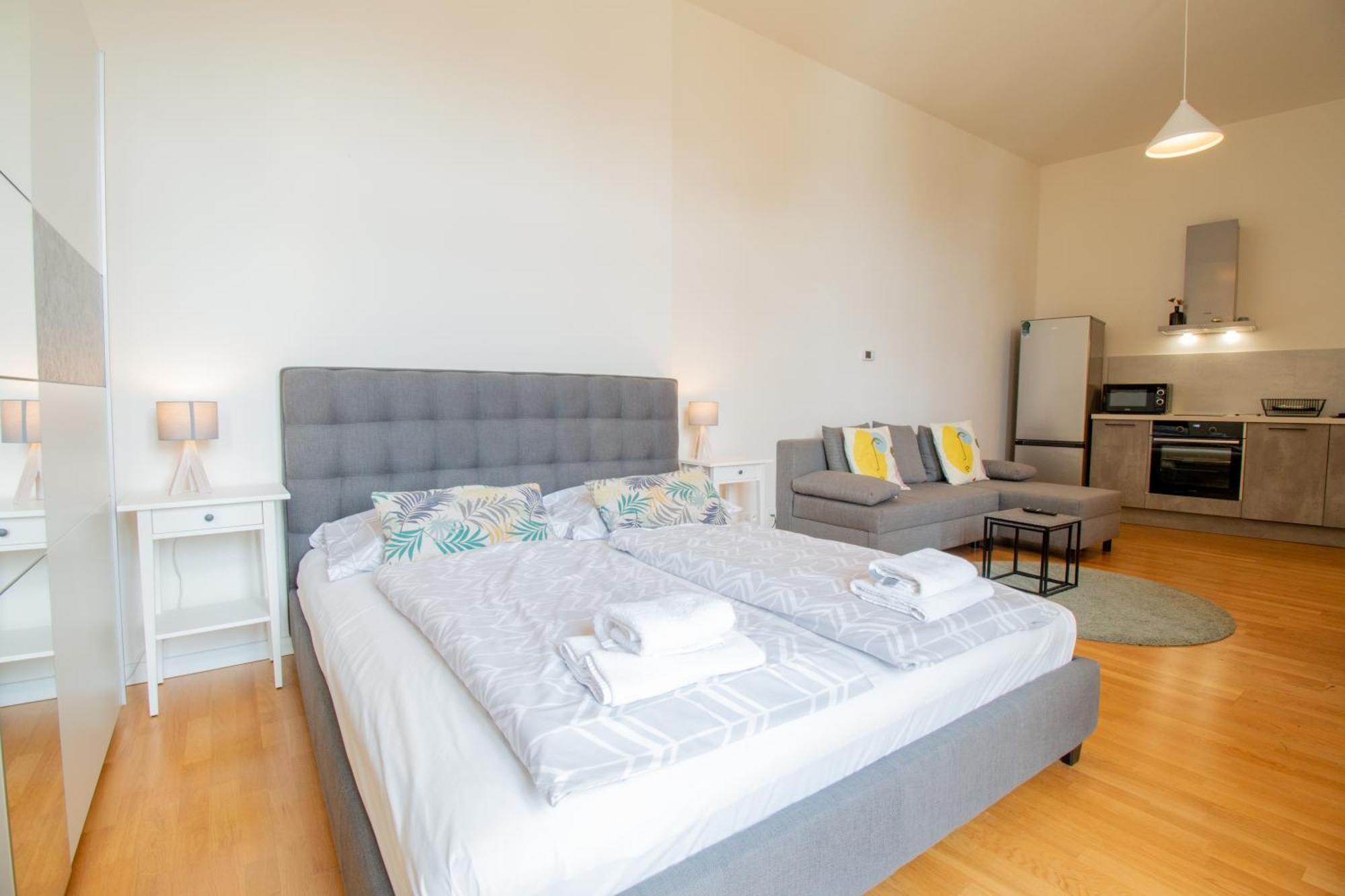 Stepanska Cr Apartments Прага Екстер'єр фото